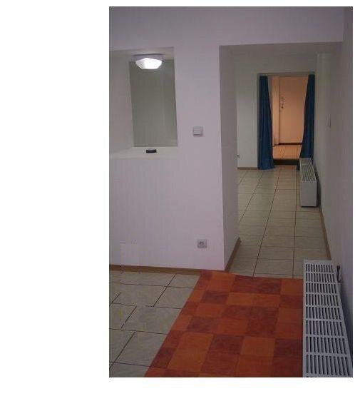 Centrul Vechi In centru Bucurestiului, zona 0 a orasului, spatiul comercial